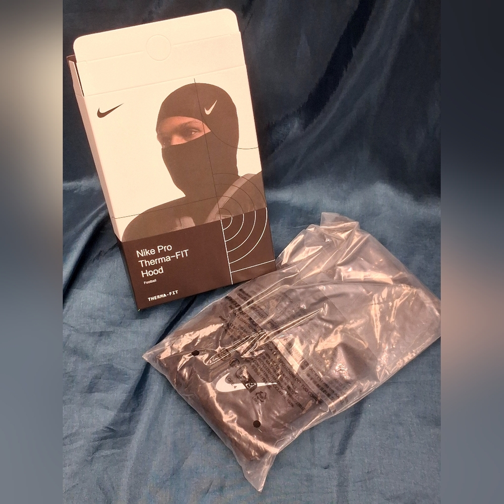 Nike Pro Therma-FIT Hood Black Unisex OSFM Winter Face Mask